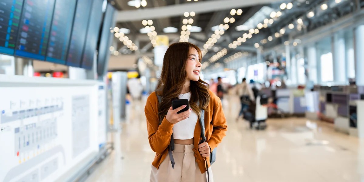 5 Essential Tips for Traveling Internationally with Your Cell Phone